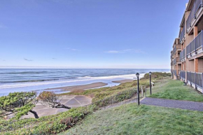 Lincoln City Beach Condo Clubhouse and Pool Access!